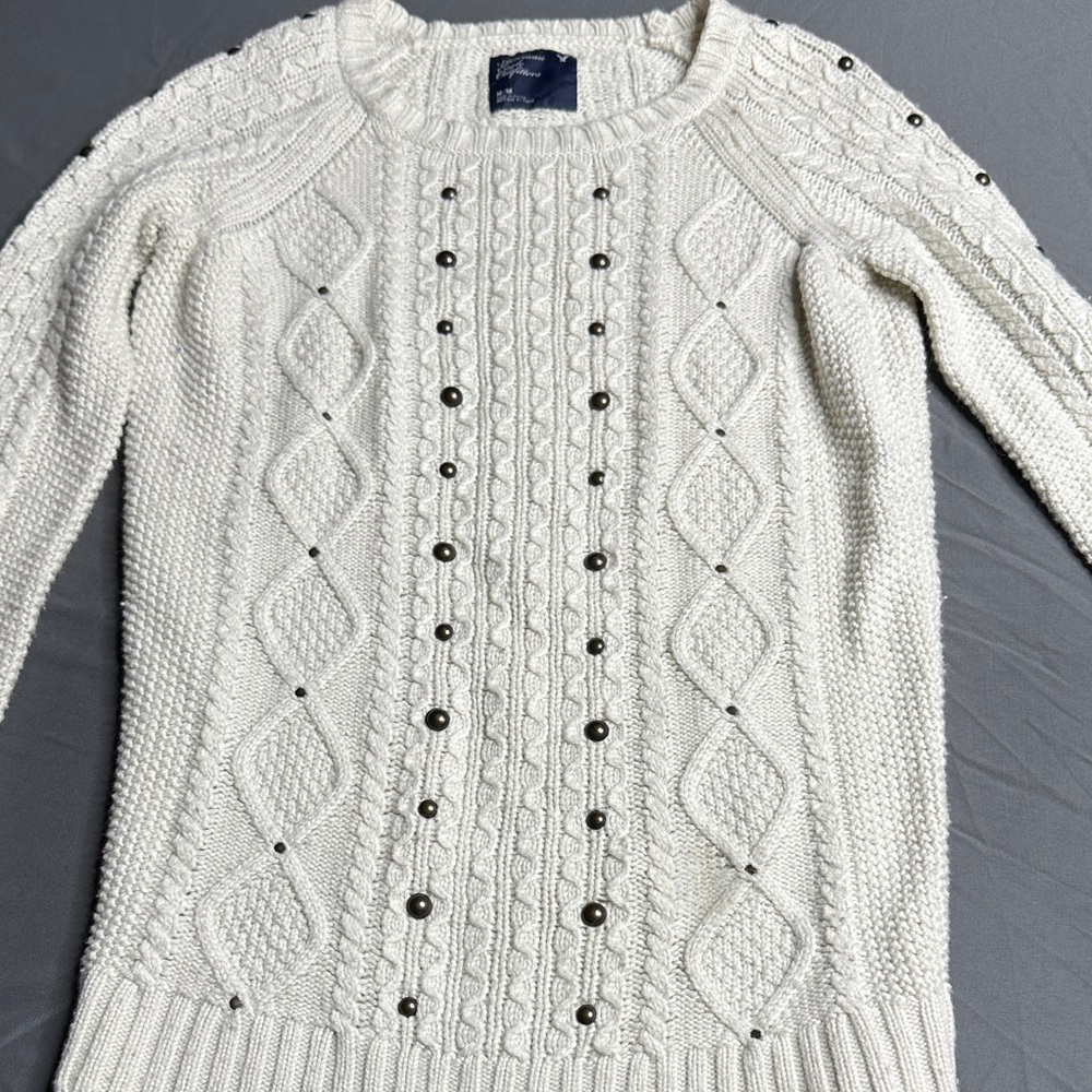 American Eagle Outfitters Cable Knit Cream Sweater w/ Metallic Stud SZ Med 09’